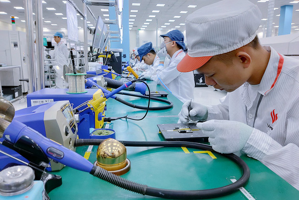 Vietnamese enterprises scramble to procure chips amid global chip crisis