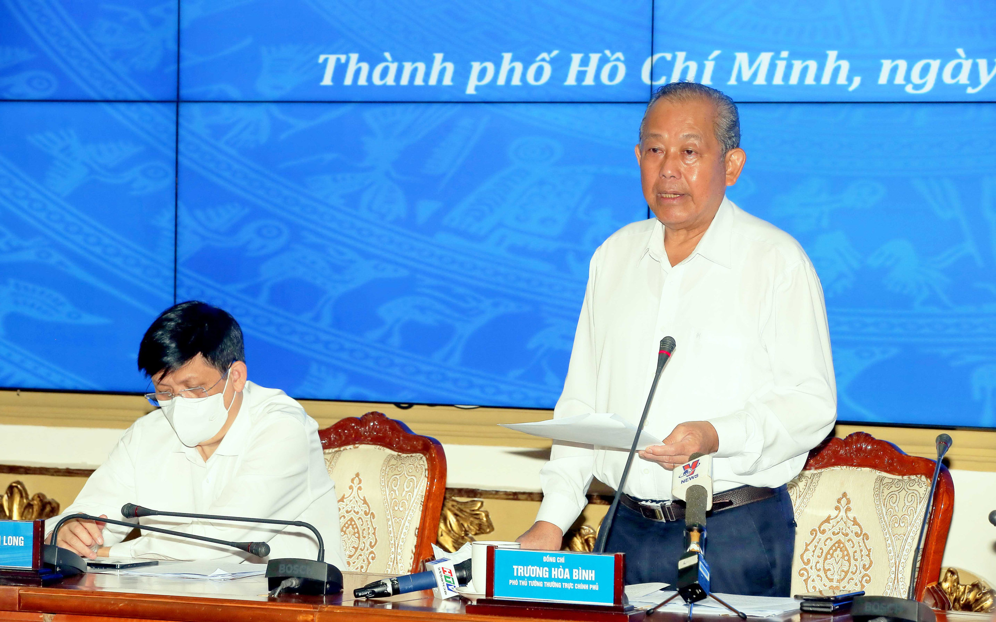Ho Chi Minh City must activate COVID-19 prevention system at highest level: health minister