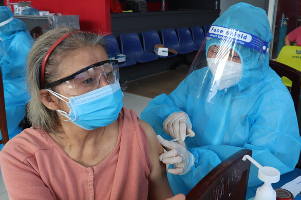 Vietnam adds nearly 7,600 coronavirus cases, over 4,300 recoveries