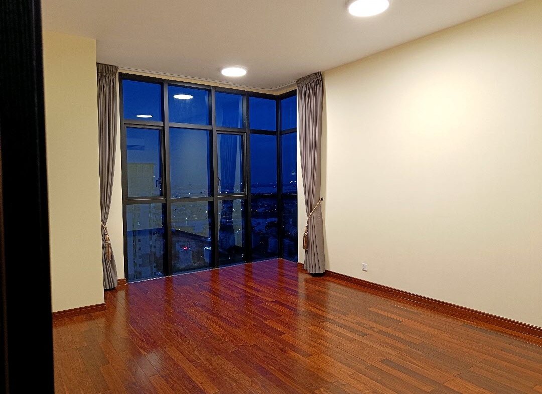 Feliz En Vista penthouse for sale