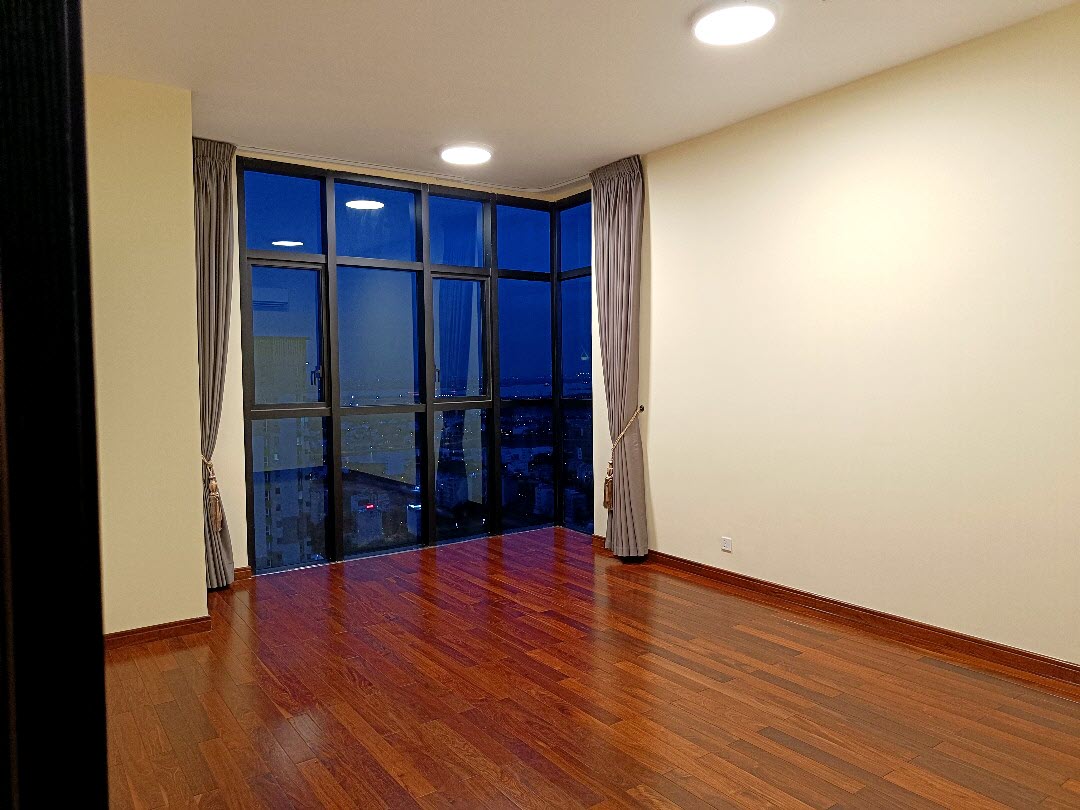 Feliz En Vista penthouse for sale