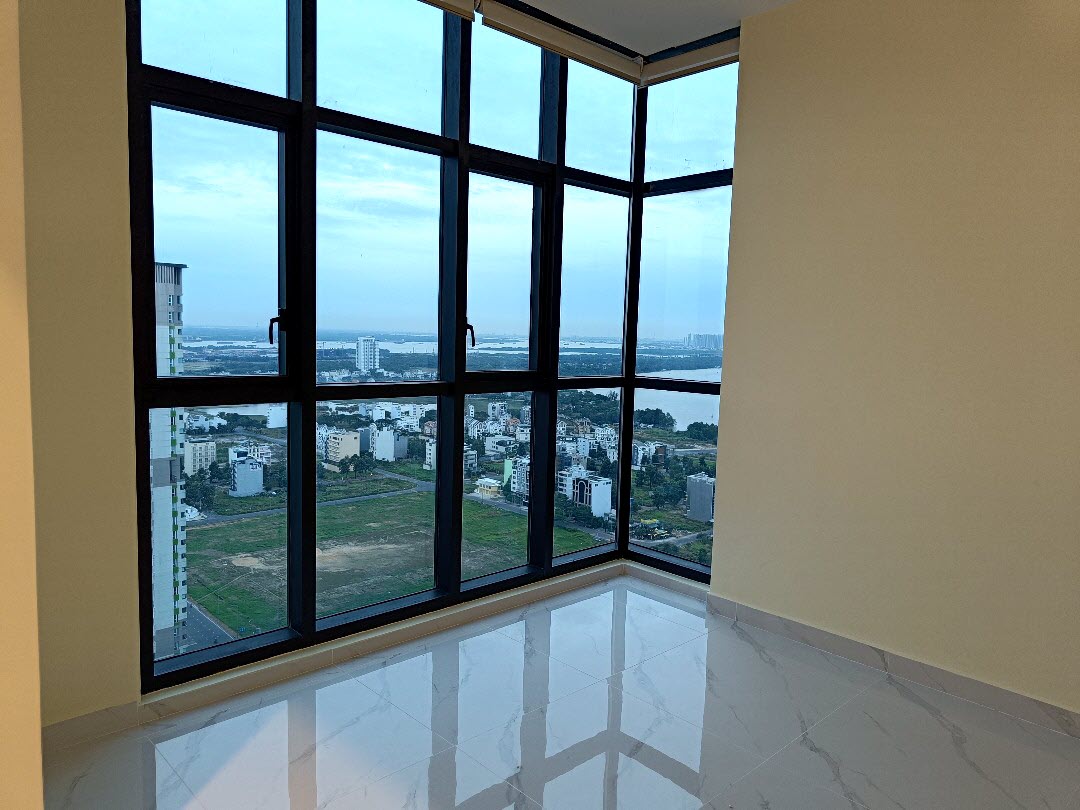 Feliz En Vista penthouse for sale